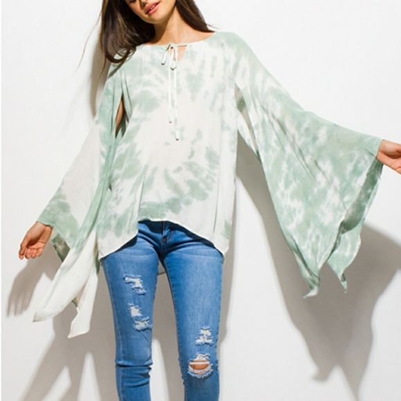 Tops - 📣LAST ONE📣 🌿BOHO SLEEVED TOP🌿